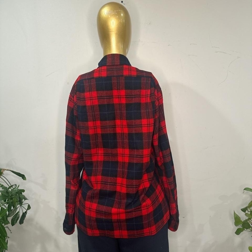 Vintage Pendleton Red and black plaid 100% wool flannel shirt MEDIUM - Picture 3 of 8